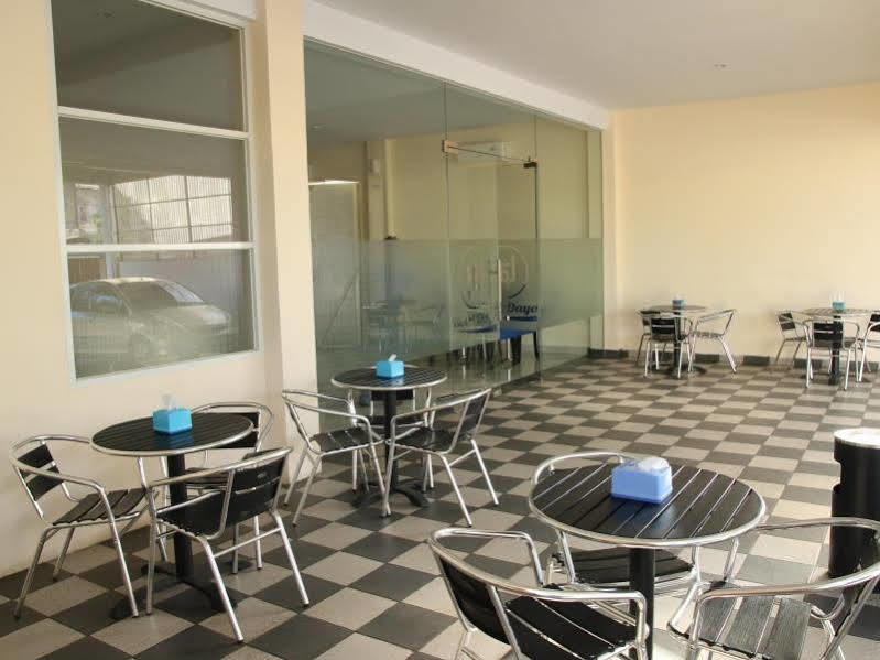 Daya Hotel Makassar Dış mekan fotoğraf